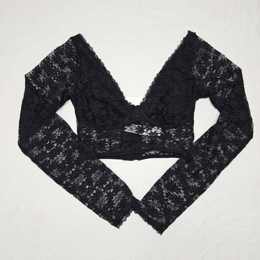 NWT Forever 21 Floral Lace Long Sleeve Cropped Lingerie V Neck Top Size Small - Picture 2 of 5